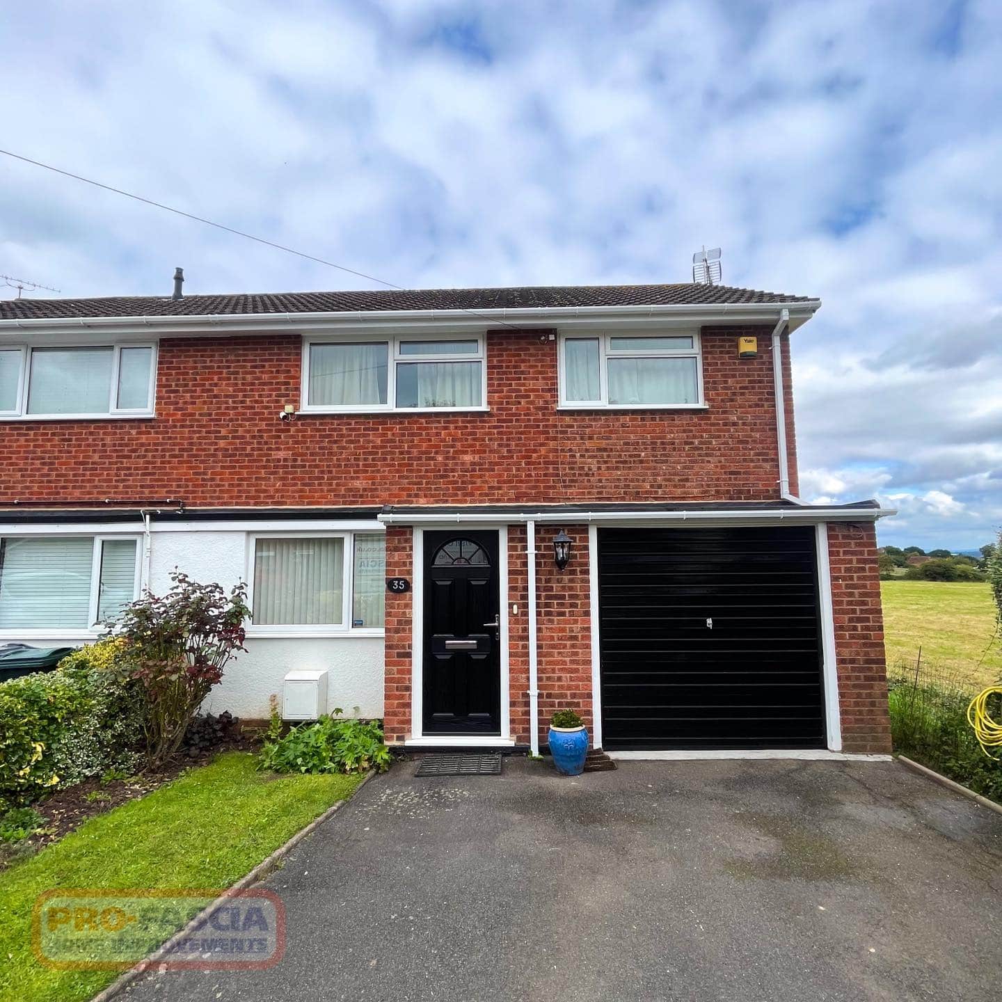 Pro-Fascia Home Improvements: Stylish Roofline Upgrade in Lower Broadheath